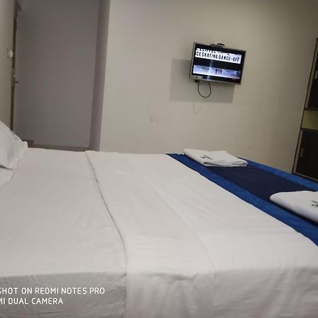 Hotel Rathna Park Perambalur Exteriör bild