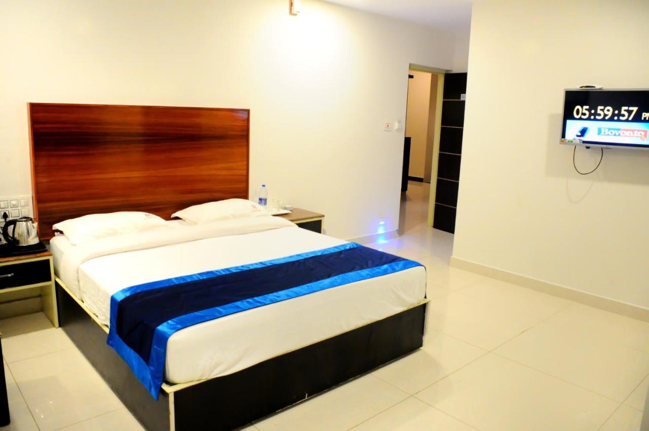 Hotel Rathna Park Perambalur Exteriör bild