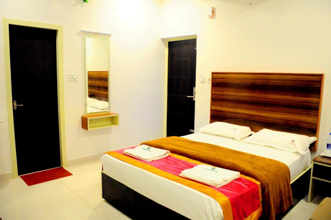 Hotel Rathna Park Perambalur Exteriör bild