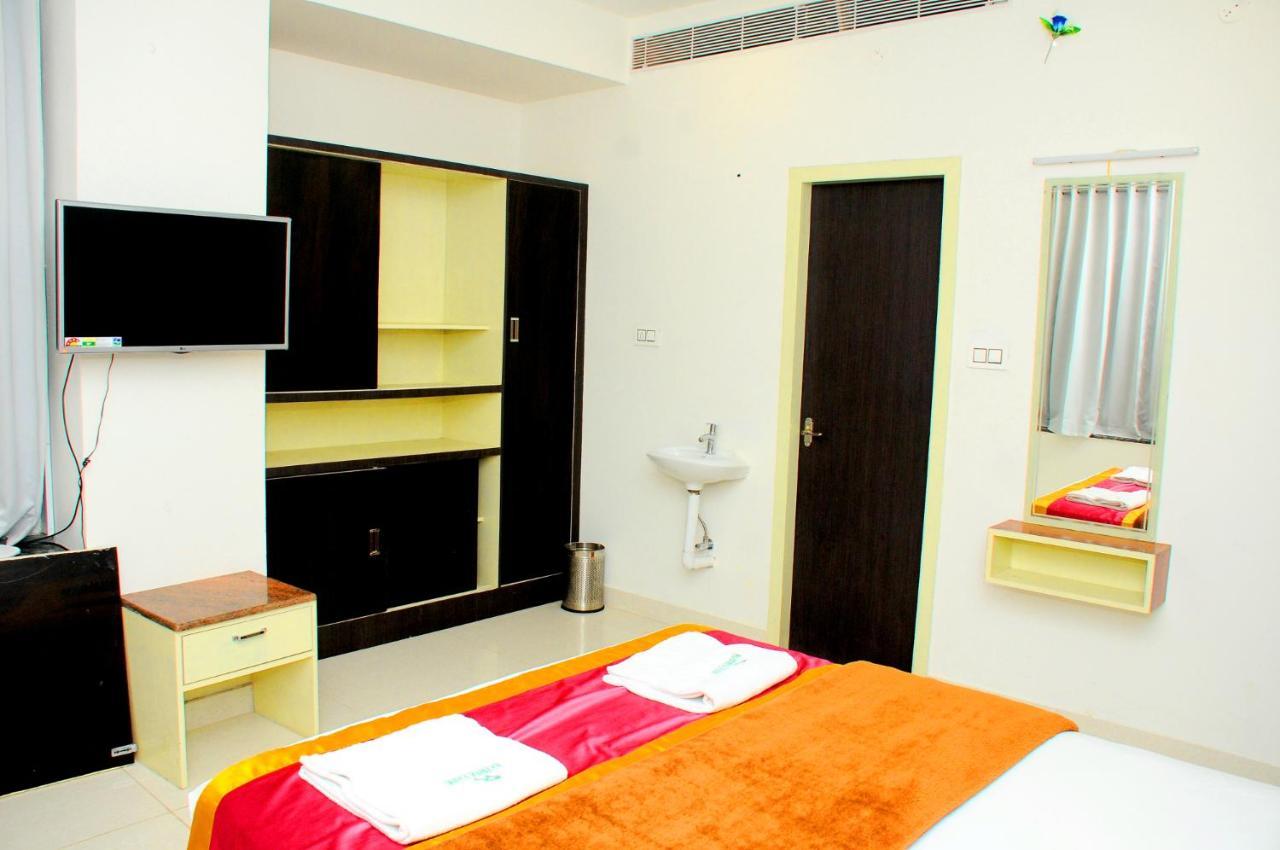 Hotel Rathna Park Perambalur Exteriör bild